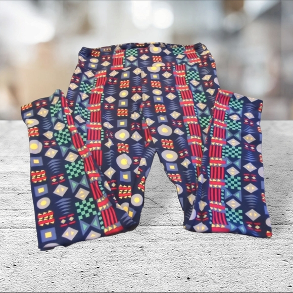 Lularoe leggings tall and curvy - Picture 5 of 12